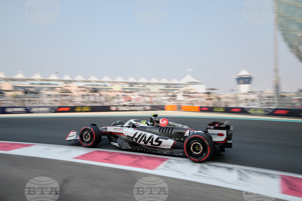 Abu Dhabi F1 GP Auto Racing
