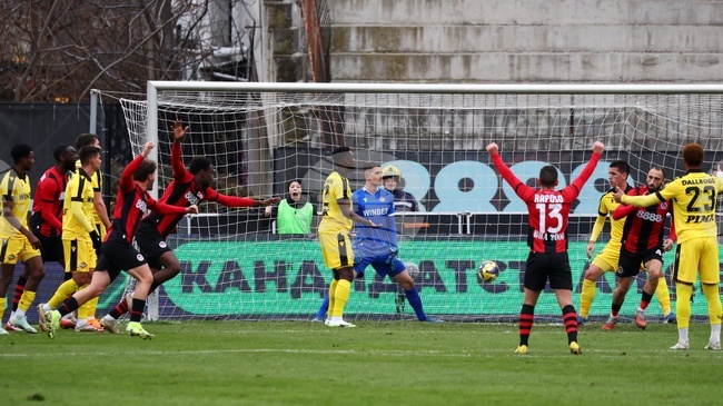 Меси донесе успех на Локомотив София срещу Ботев Пловдив