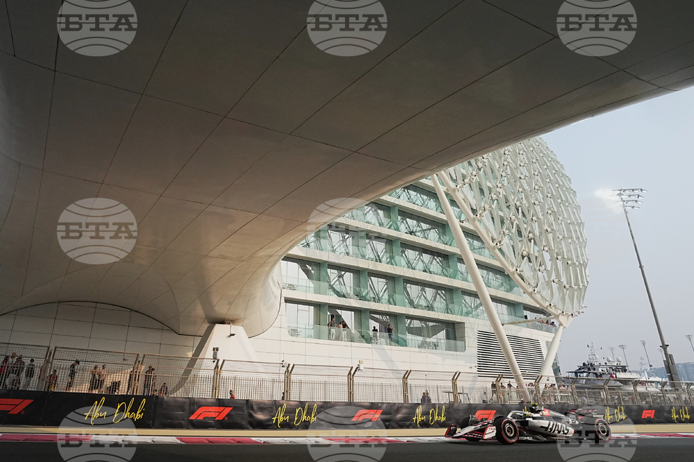 Abu Dhabi F1 GP Auto Racing