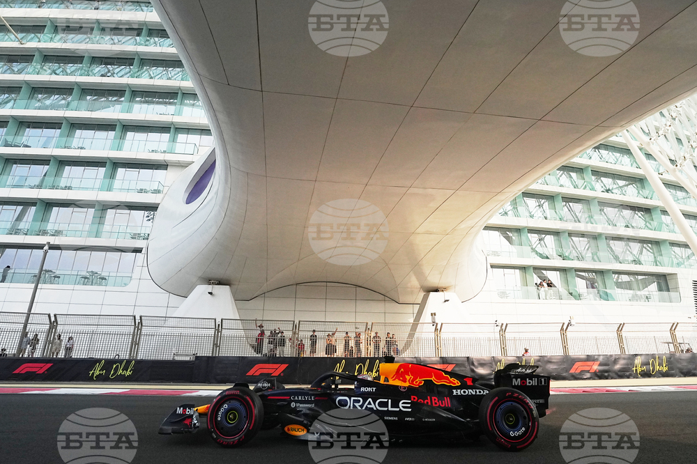 Abu Dhabi F1 GP Auto Racing