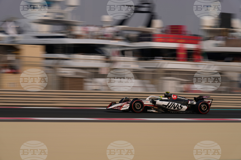 Abu Dhabi F1 GP Auto Racing