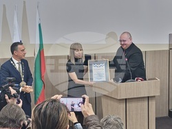 Бургас - „Почетен гражданин на Бургас“ - тържествено заседание на Общински съвет