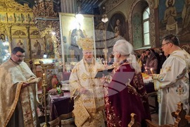 Разград - църква "Св. Николай Мирликийски Чудотворец" – света литургия