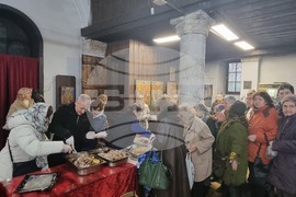 Плевен - църква "Свети Николай" - литургия