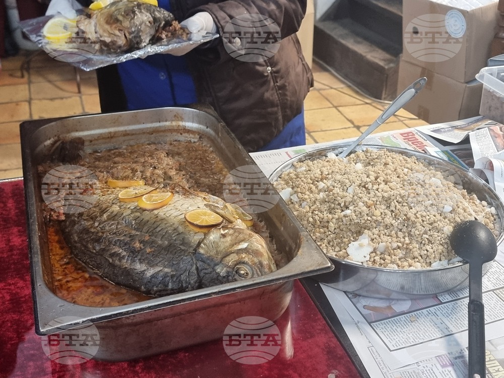 Плевен - църква "Свети Николай" - литургия