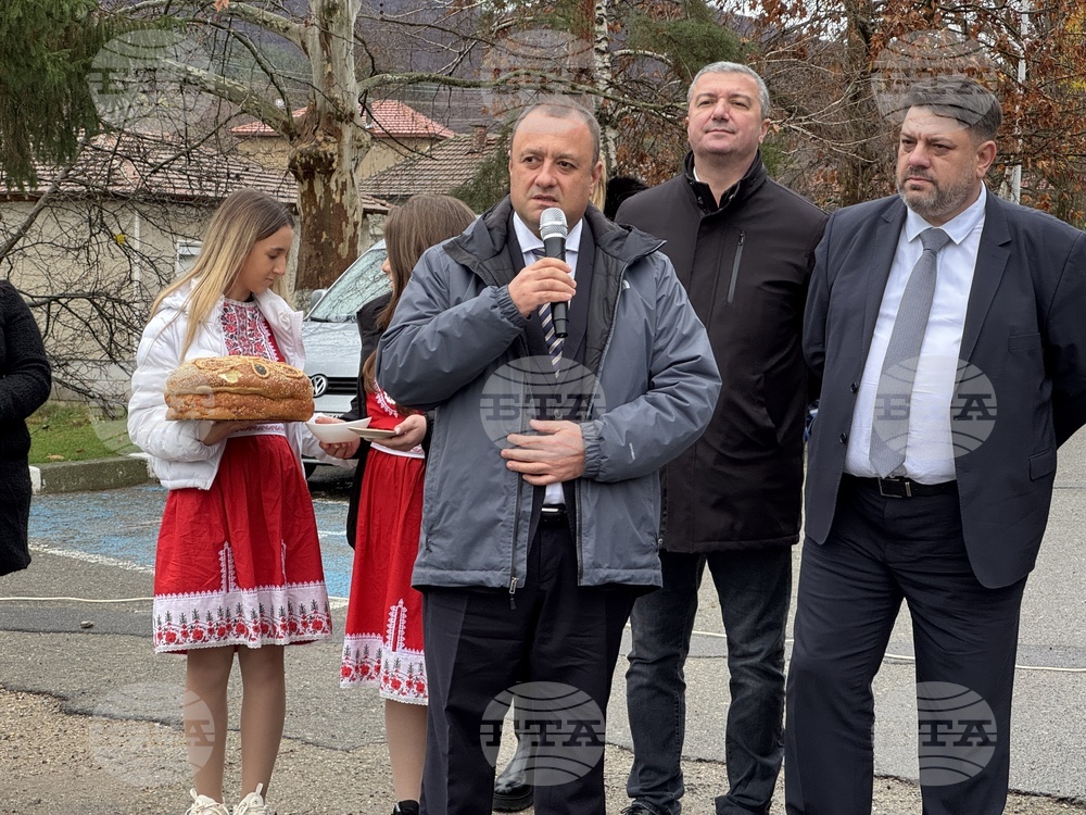 Решаването на водната криза е сред приоритетите на кабинета, каза регионалният министър Иван Иванов