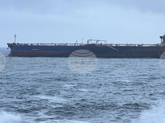 Rescue Effort Gears Up for Grounded Tanker off Ahtopol