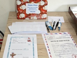 Сърбия - Българско неделно училище “ Любен Каравелов” - деца - работилници за изготвяне на подаръци и украса