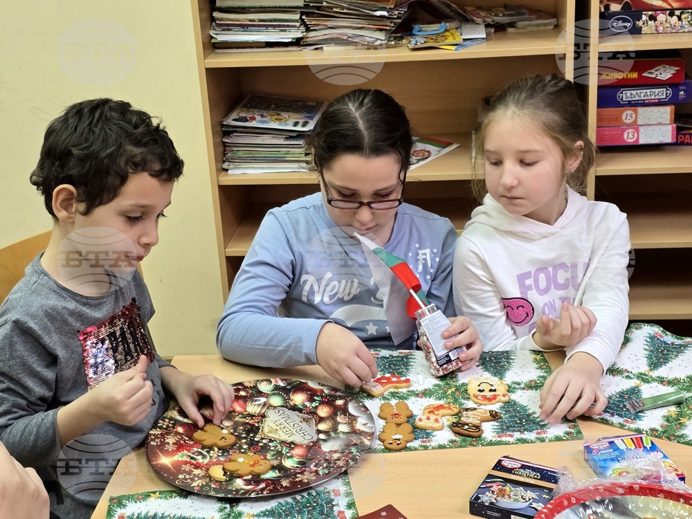 Сърбия - Българско неделно училище “ Любен Каравелов” - деца - работилници за изготвяне на подаръци и украса