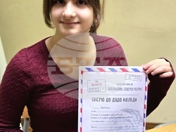 Сърбия - Българско неделно училище “ Любен Каравелов” - деца - работилници за изготвяне на подаръци и украса