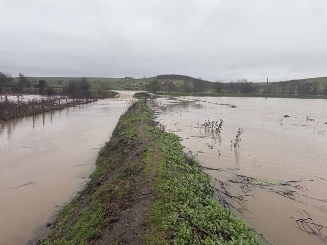 Евакуираха семейство от бургаско село, след като река Изворска скъса дига, задействана бе системата BG-Alert
