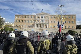 Гърция - Атина - шествие - годишнина от убийството на Алексис Григоропулос