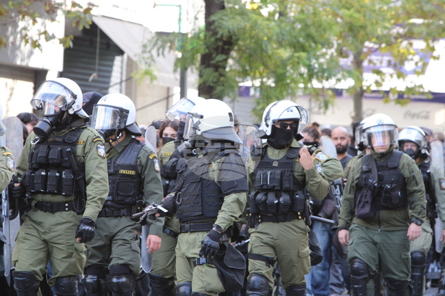 Напрежение имаше в центъра на Атина след възпоменателен митинг, като няколко души са били задържани