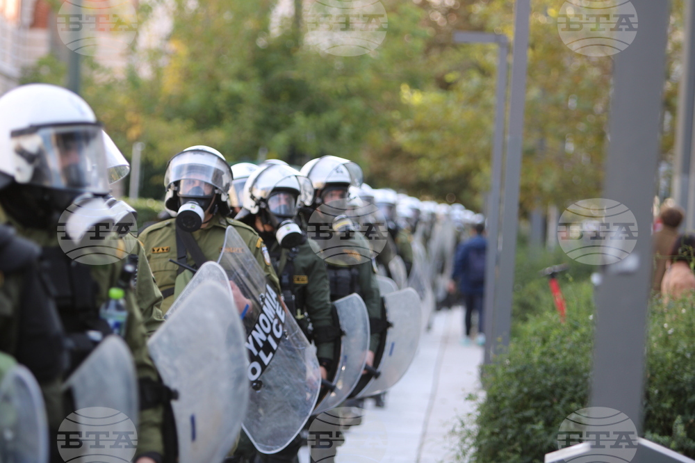 Гърция - Атина - шествие - годишнина от убийството на Алексис Григоропулос