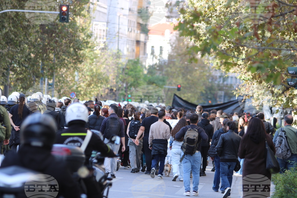 Гърция - Атина - шествие - годишнина от убийството на Алексис Григоропулос