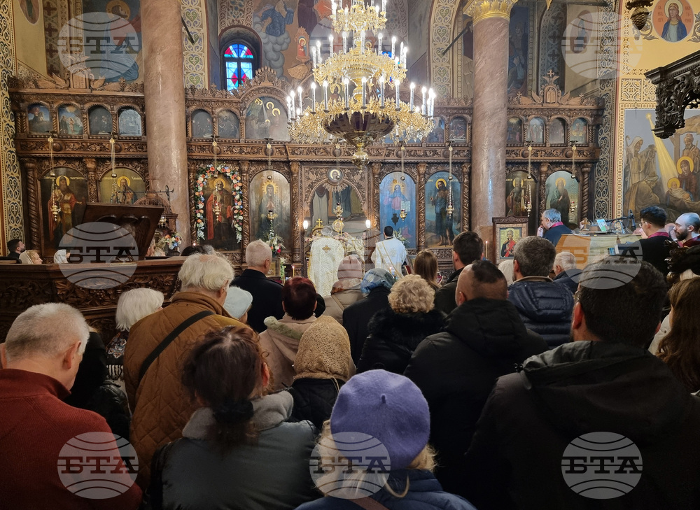 Варна - Никулден - храм „Св. Николай Чудотворец” - литургия