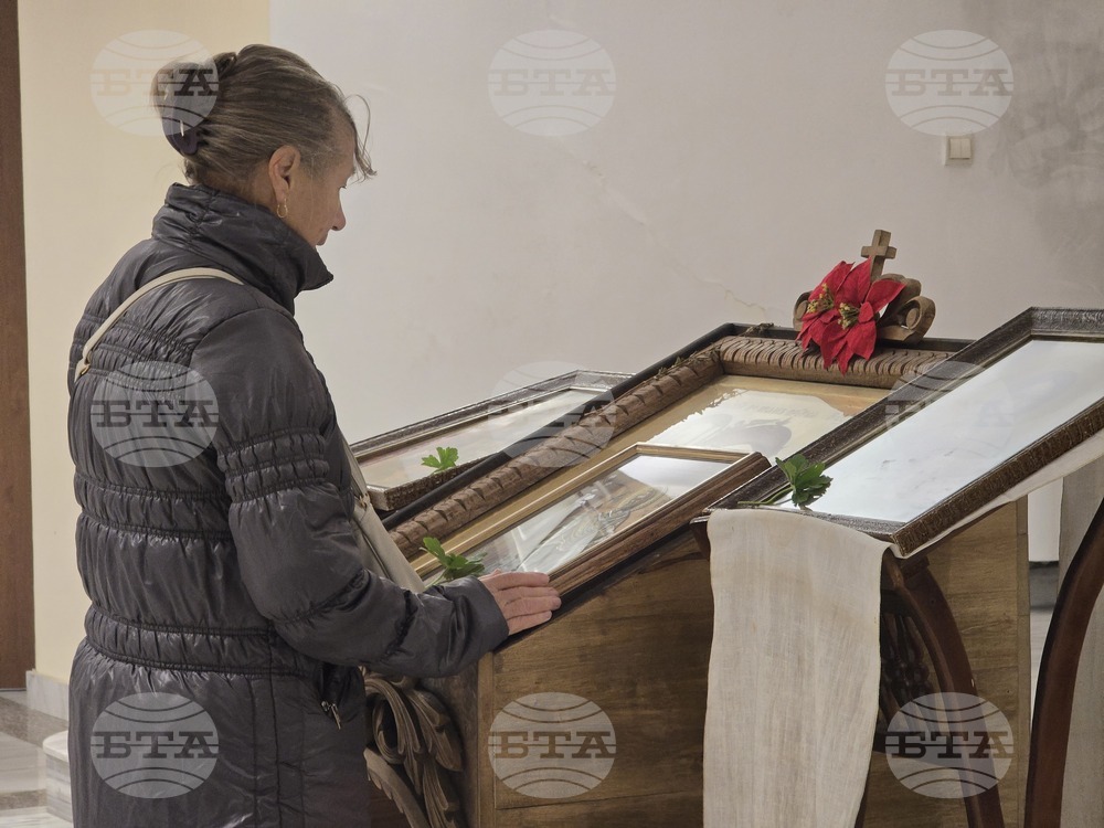 Ловеч - Никулден - служба