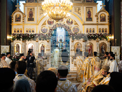 Пловдив - Никулден - храм „Св. Николай Чудотворец" - Пловдивски митрополит Николай - литургия