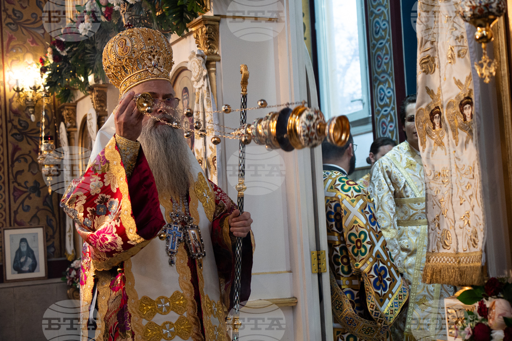 Пловдив - Никулден - храм „Св. Николай Чудотворец" - Пловдивски митрополит Николай - литургия