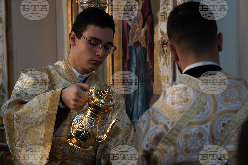 Пловдив - Никулден - храм „Св. Николай Чудотворец" - Пловдивски митрополит Николай - литургия