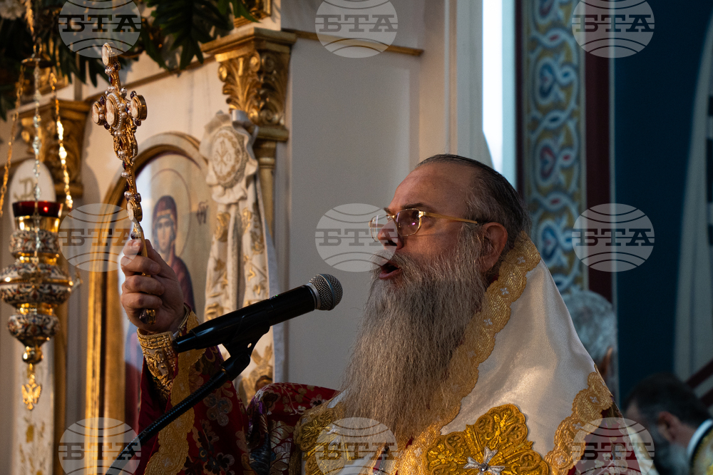 Пловдив - Никулден - храм „Св. Николай Чудотворец" - Пловдивски митрополит Николай - литургия