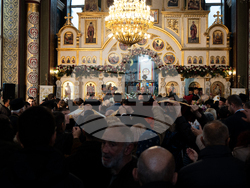Пловдив - Никулден - храм „Св. Николай Чудотворец" - Пловдивски митрополит Николай - литургия