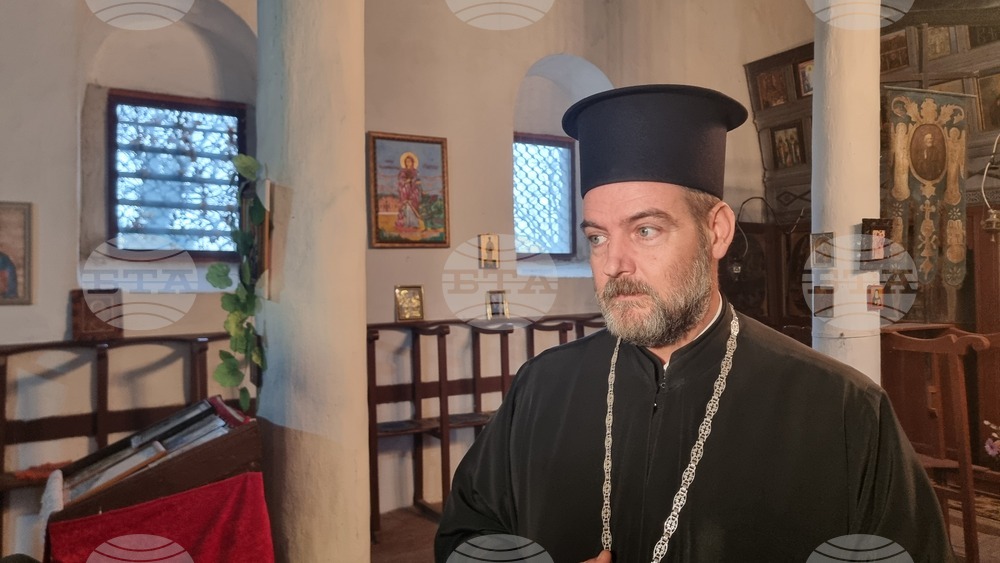 Село Мандра - храм „Света Неделя“ - блоготворителен базар