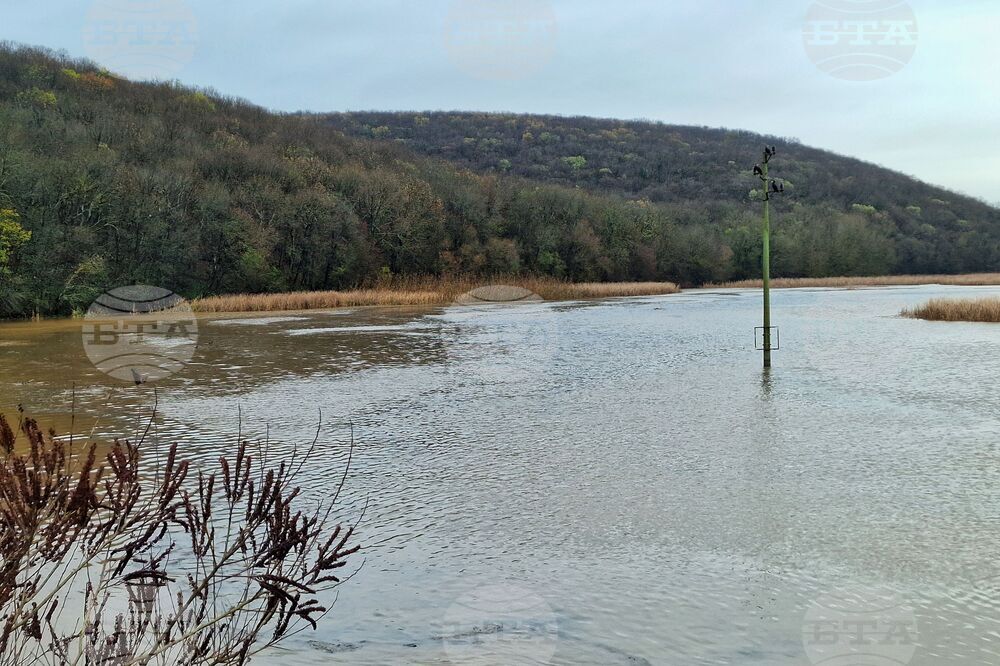 Село Твърдица - Мандренско езеро - река Изворска - ниво
