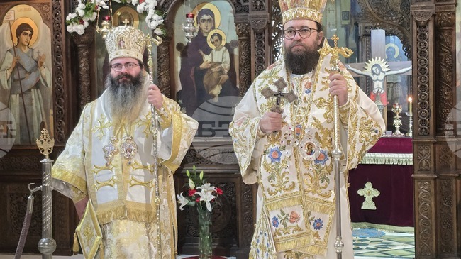 По примера на св. Николай да живеем в чистота и правилно да изповядваме християнската вяра, призова Видинският митрополит Пахомий