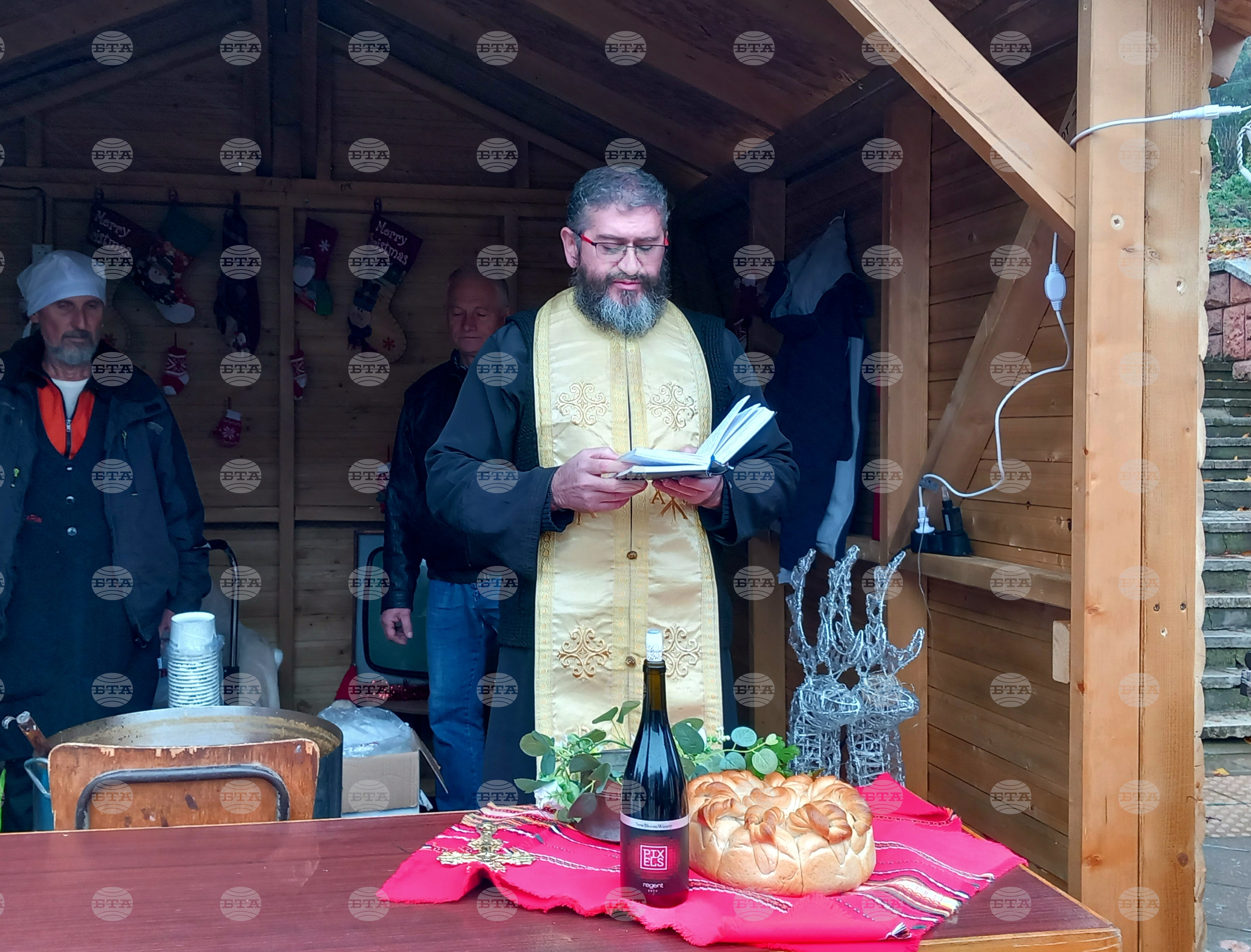 За Никулден в Белоградчик осветиха курбан