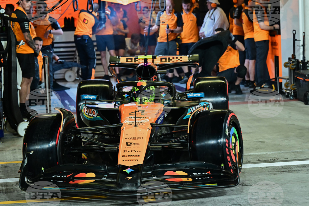 Abu Dhabi F1 GP Auto Racing