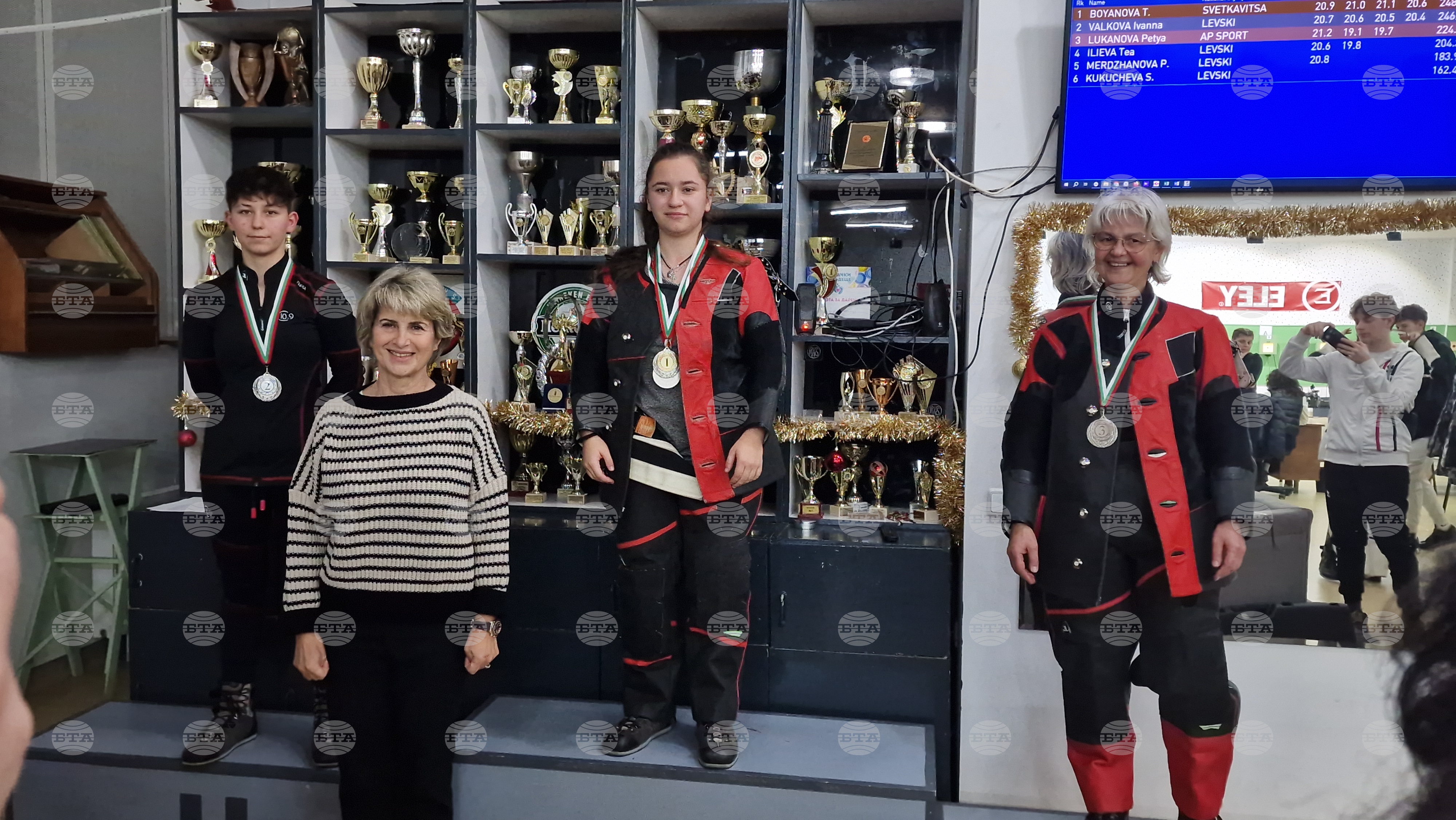 В България липсват добре развити стрелкови центрове, какъвто има в Търговище, каза за БТА председателят на БОК Весела Лечева