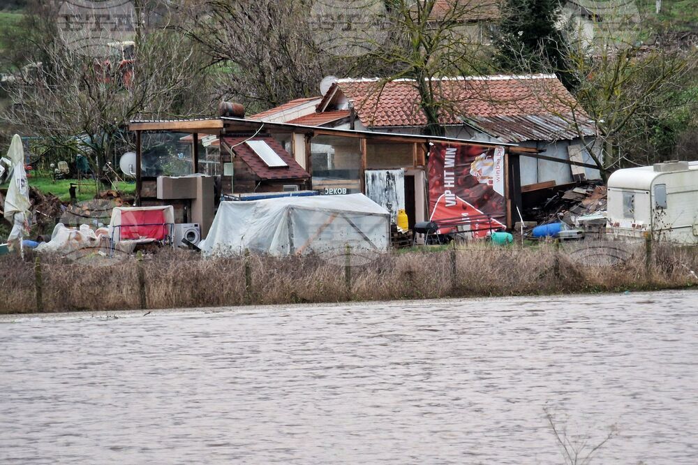 Село Извор - река Факийска - наводнени участъци