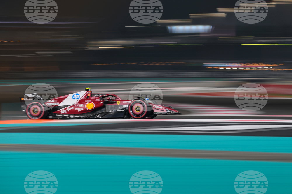 Abu Dhabi F1 GP Auto Racing