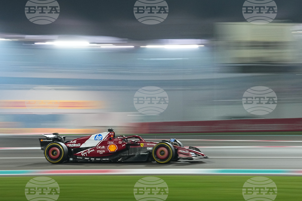Abu Dhabi F1 GP Auto Racing