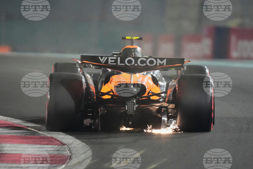 Abu Dhabi F1 GP Auto Racing