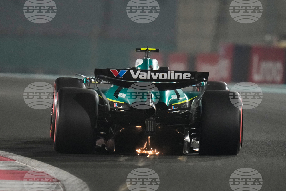 Abu Dhabi F1 GP Auto Racing