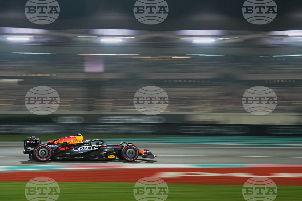 Abu Dhabi F1 GP Auto Racing