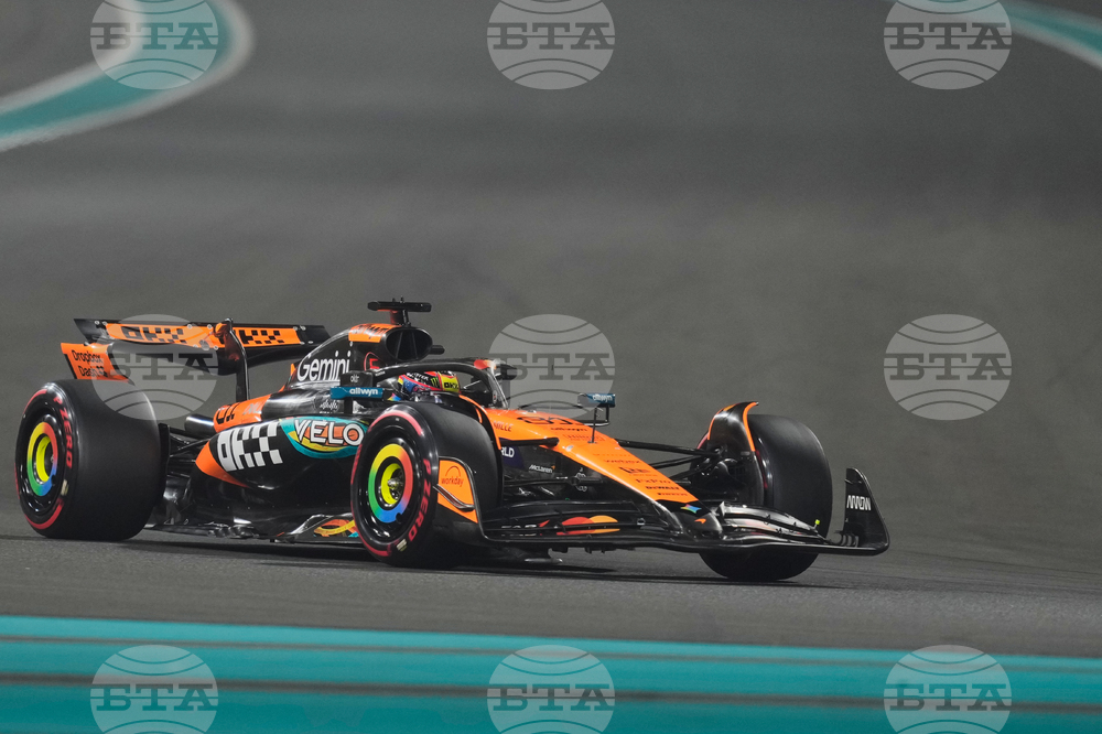 Abu Dhabi F1 GP Auto Racing