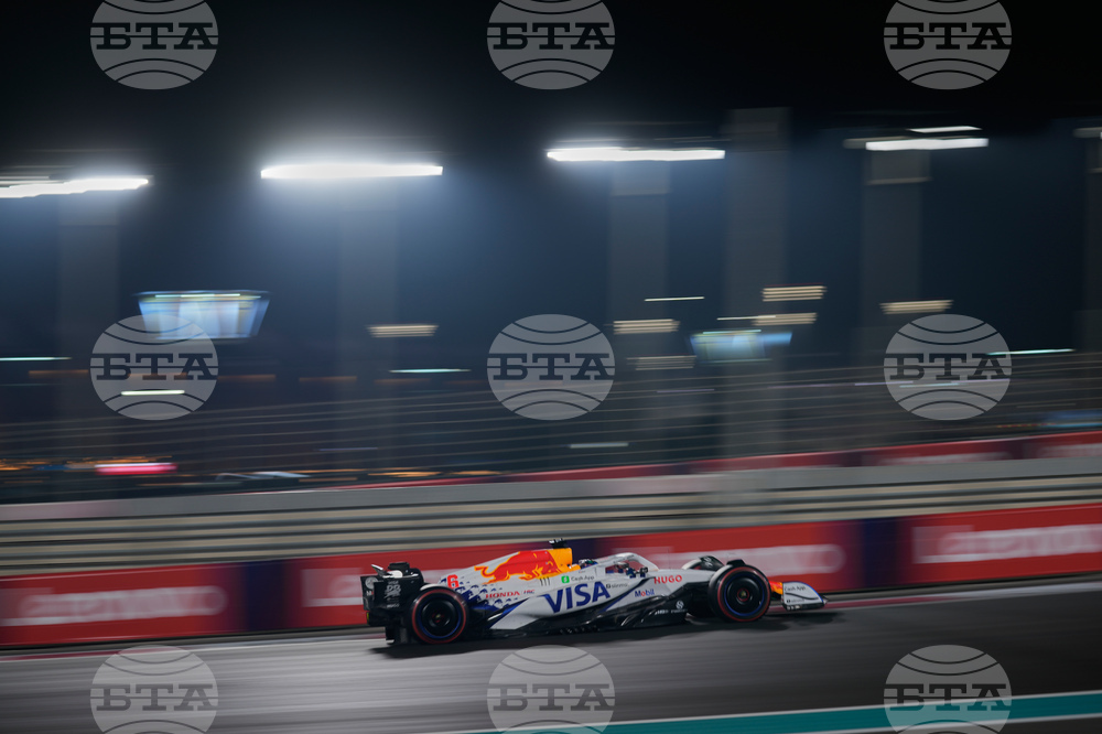Abu Dhabi F1 GP Auto Racing