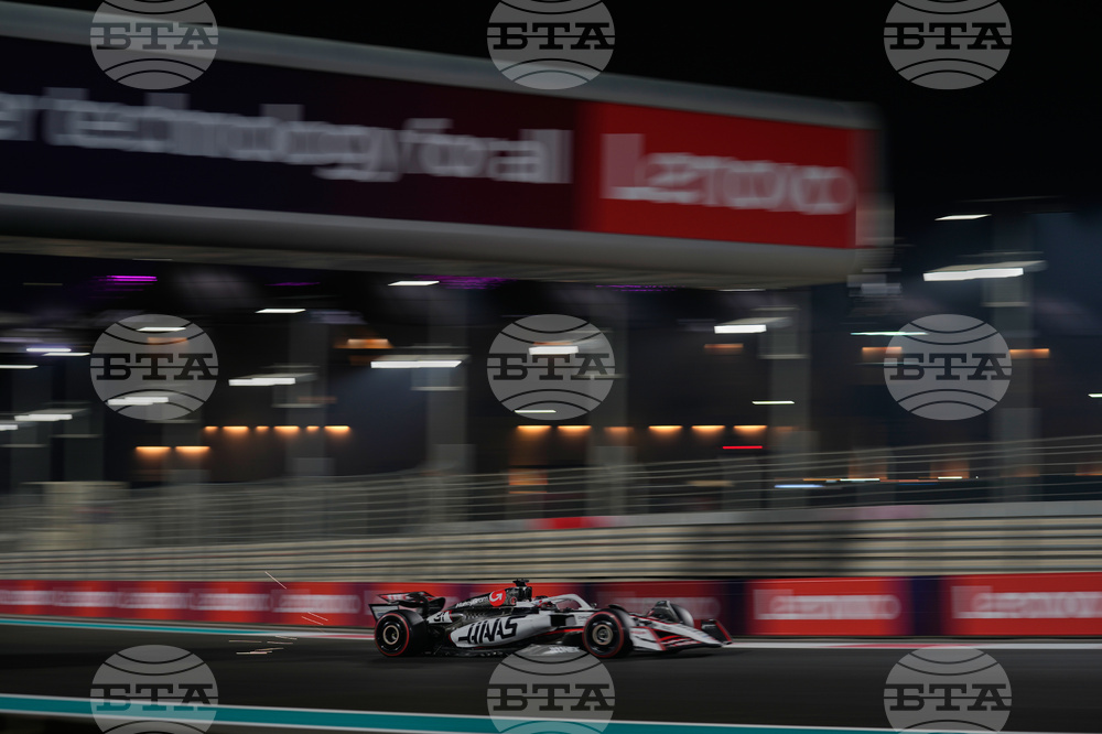 Abu Dhabi F1 GP Auto Racing