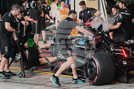 Abu Dhabi F1 GP Auto Racing