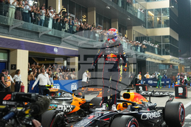 APTOPIX Abu Dhabi F1 GP Auto Racing