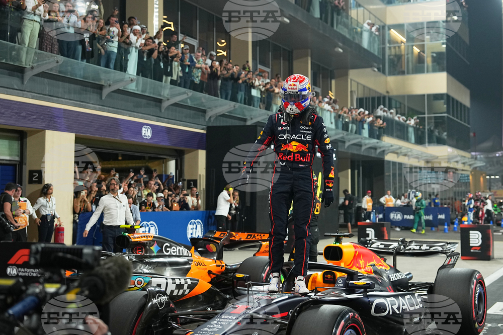 APTOPIX Abu Dhabi F1 GP Auto Racing