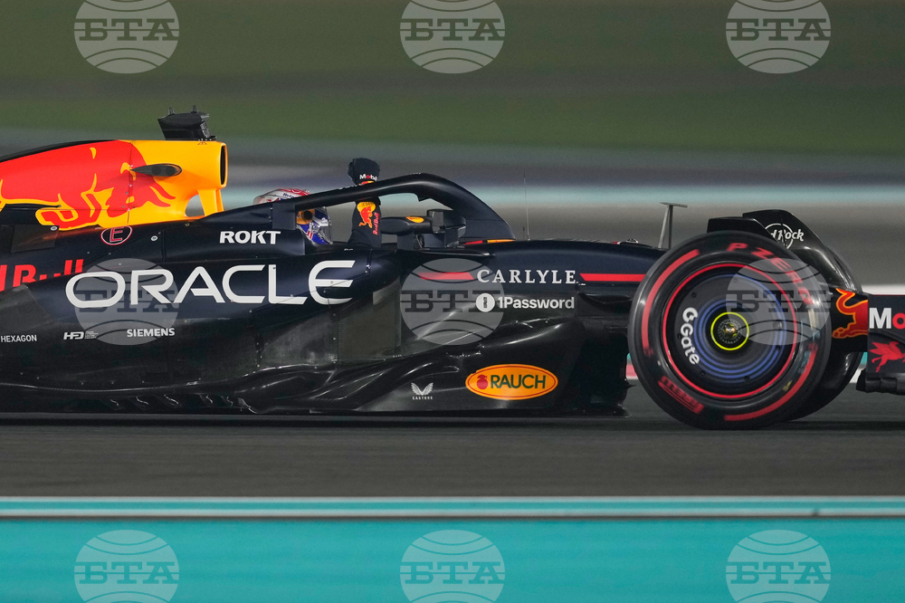 APTOPIX Abu Dhabi F1 GP Auto Racing