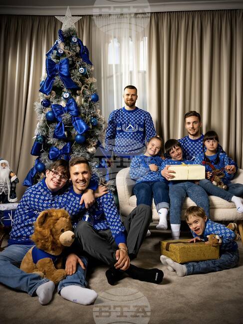 Левски пусна специална колекция артикули и част от продажбите ще бъдат в помощ на спортен клуб "Адаптирани спортове" към НСА 