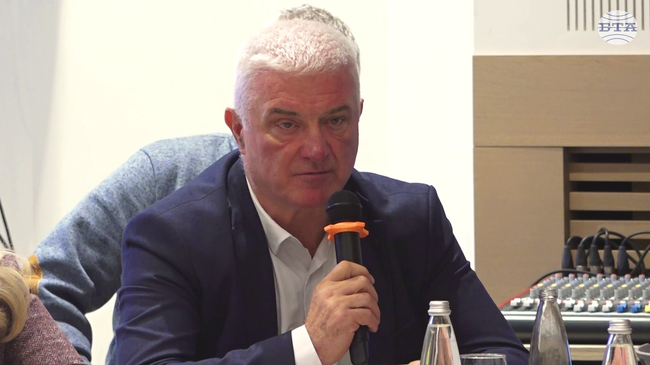 Туризма го правите вие, хотелиерите, които инвестирате в своите обекти, каза кметът на Чепеларе по време на форума на БТА в Пампорово