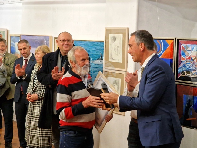 Бургас - „Художник на годината“ - церемония - награждаване