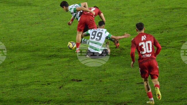 Черно море победи ЦСКА и изпревари "червените" в класирането в Първа лига