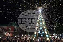 Кюстендил - Коледна елха - светлини